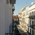 Modern With Balcony- 2bd 2bth- San Vicente Appartement Séville