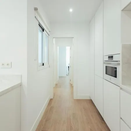 Appartement Modern With Balcony- 2bd 2bth- San Vicente *